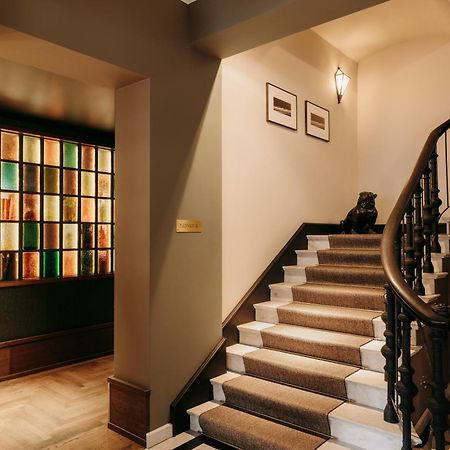 Boutique Hotel Chateau Royal Berlin Exterior foto The staircase