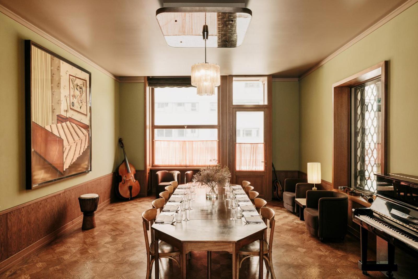 Boutique Hotel Chateau Royal Berlin Exterior foto The dining room at the 2018 edition of the restaurant