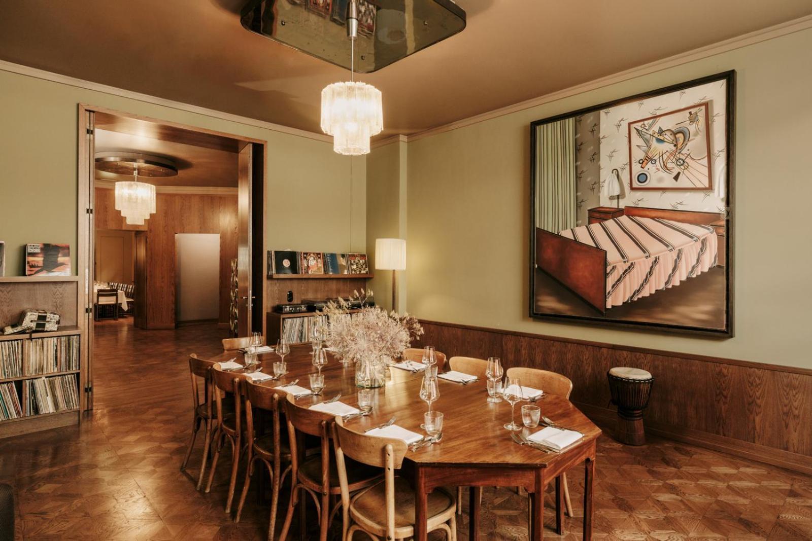 Boutique Hotel Chateau Royal Berlin Exterior foto The dining room at The Ivy, 2016