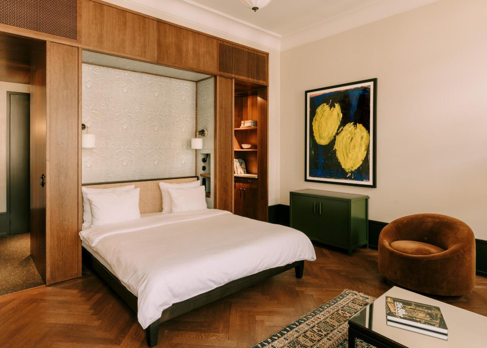 Boutique Hotel Chateau Royal Berlin Exterior foto A bedroom at the hotel