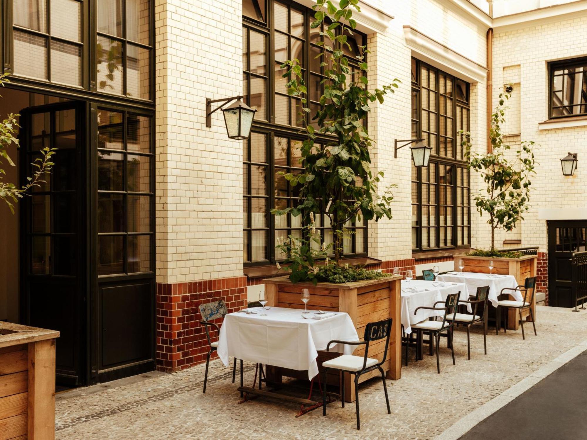 Boutique Hotel Chateau Royal Berlin Exterior foto Restaurant AOC
